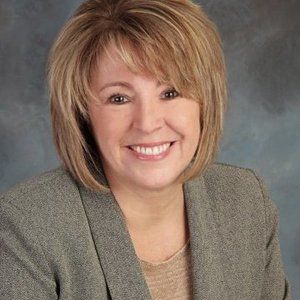 Meet your Posher, Debra